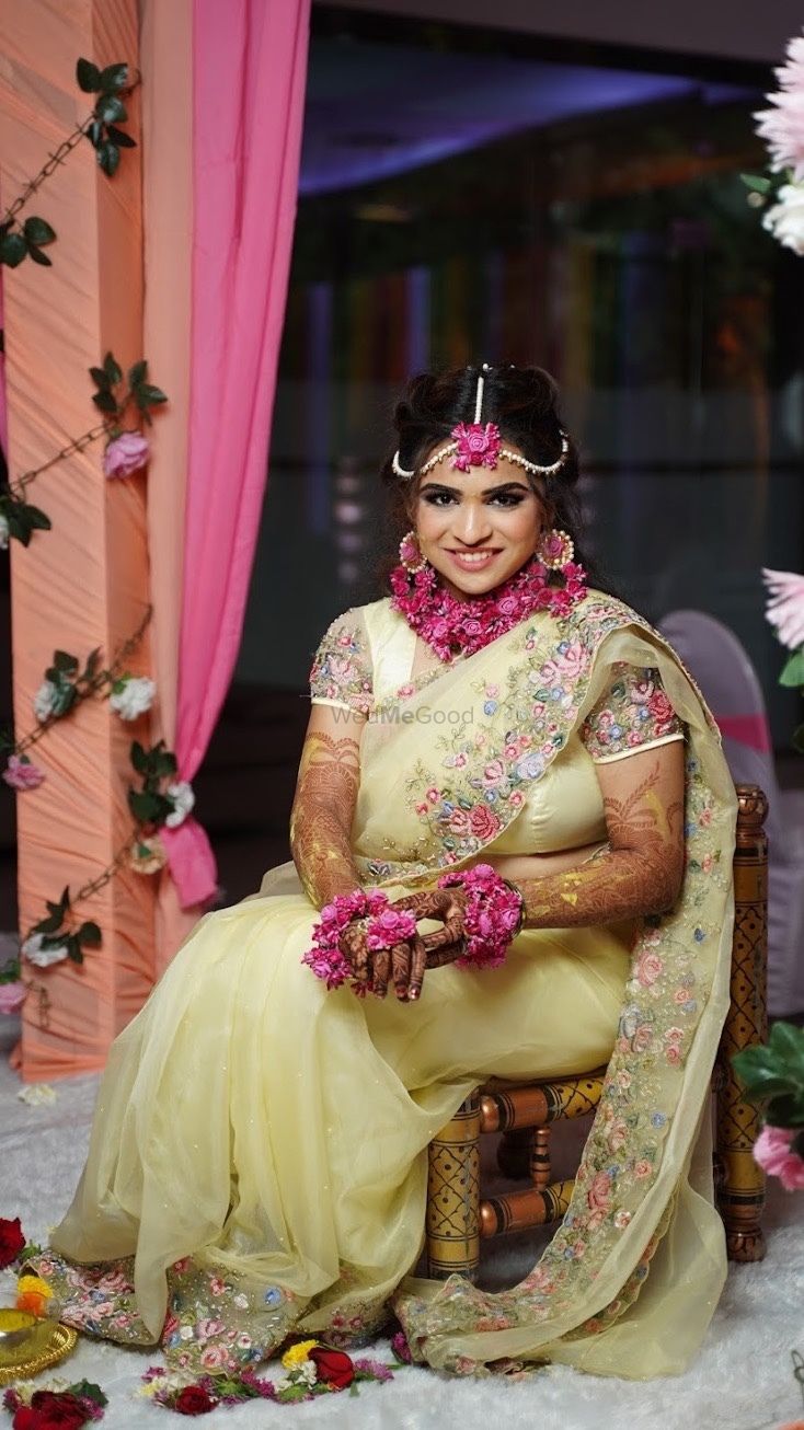 Photo From Haldi+Mehandi Bride Saloni - By Mansi Gupta Artistry
