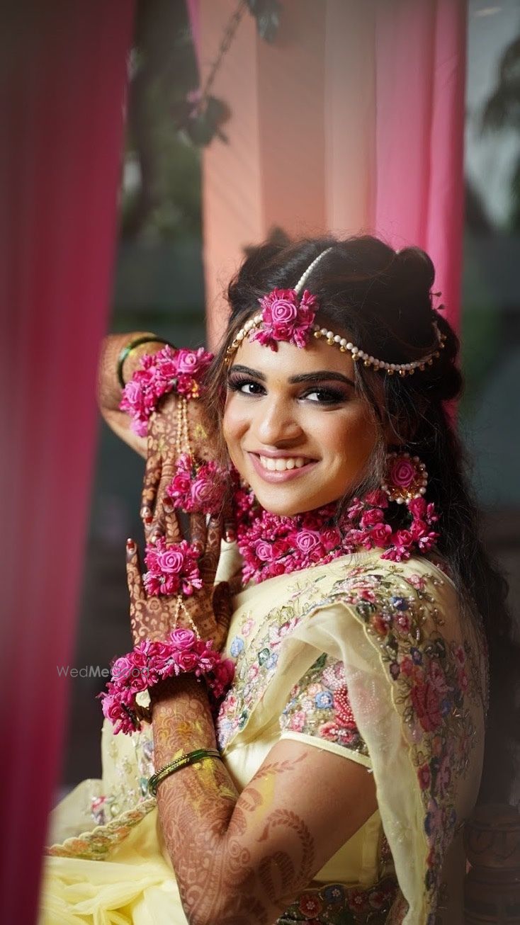 Photo From Haldi+Mehandi Bride Saloni - By Mansi Gupta Artistry