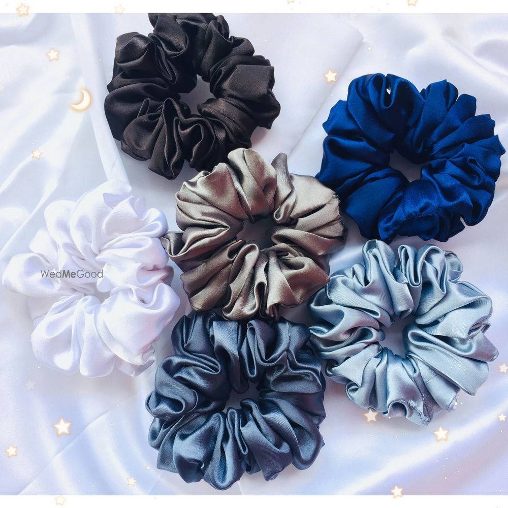 Photo From scrunchies and bow - By Hampers Mart