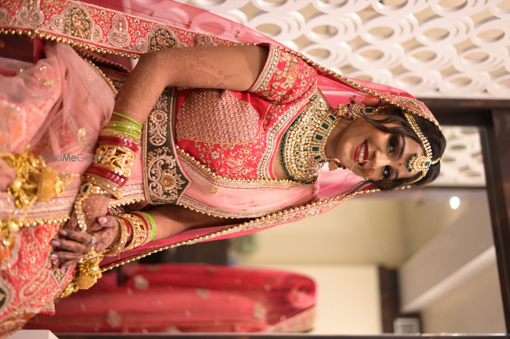 Photo From BRIDE SALONI JAIN - By MR Makeover