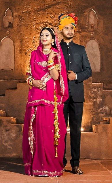 Photo From Saloni X Abhishek pre wedding shoot - By Anshu Makeup Studio