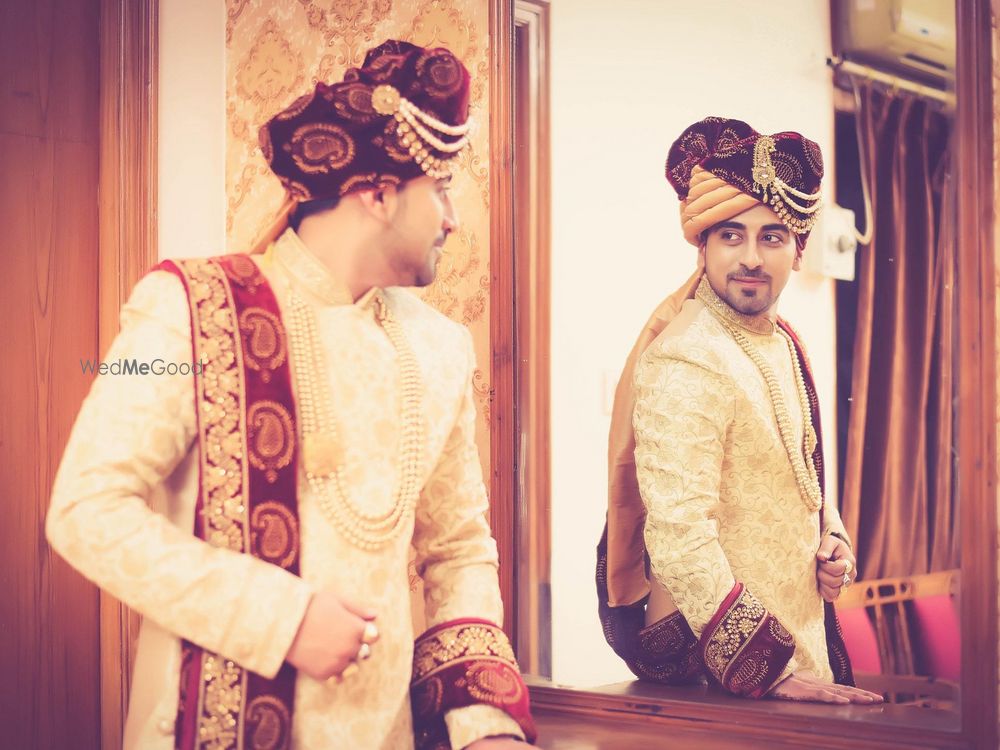 Photo From Bride Groom Dress Up - By Agrawal Wedding Photographer