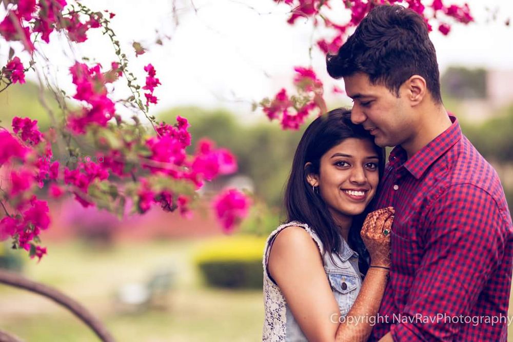 Photo From Pre Wedding Aanchal & Piyush - By Navrav Photography