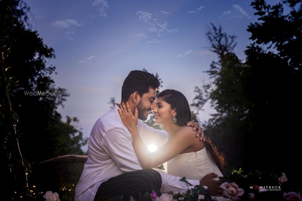 Photo From Gokul Vijay & Vaishnavi - Pre Wedding Shoot - By Moonstruck Weddings