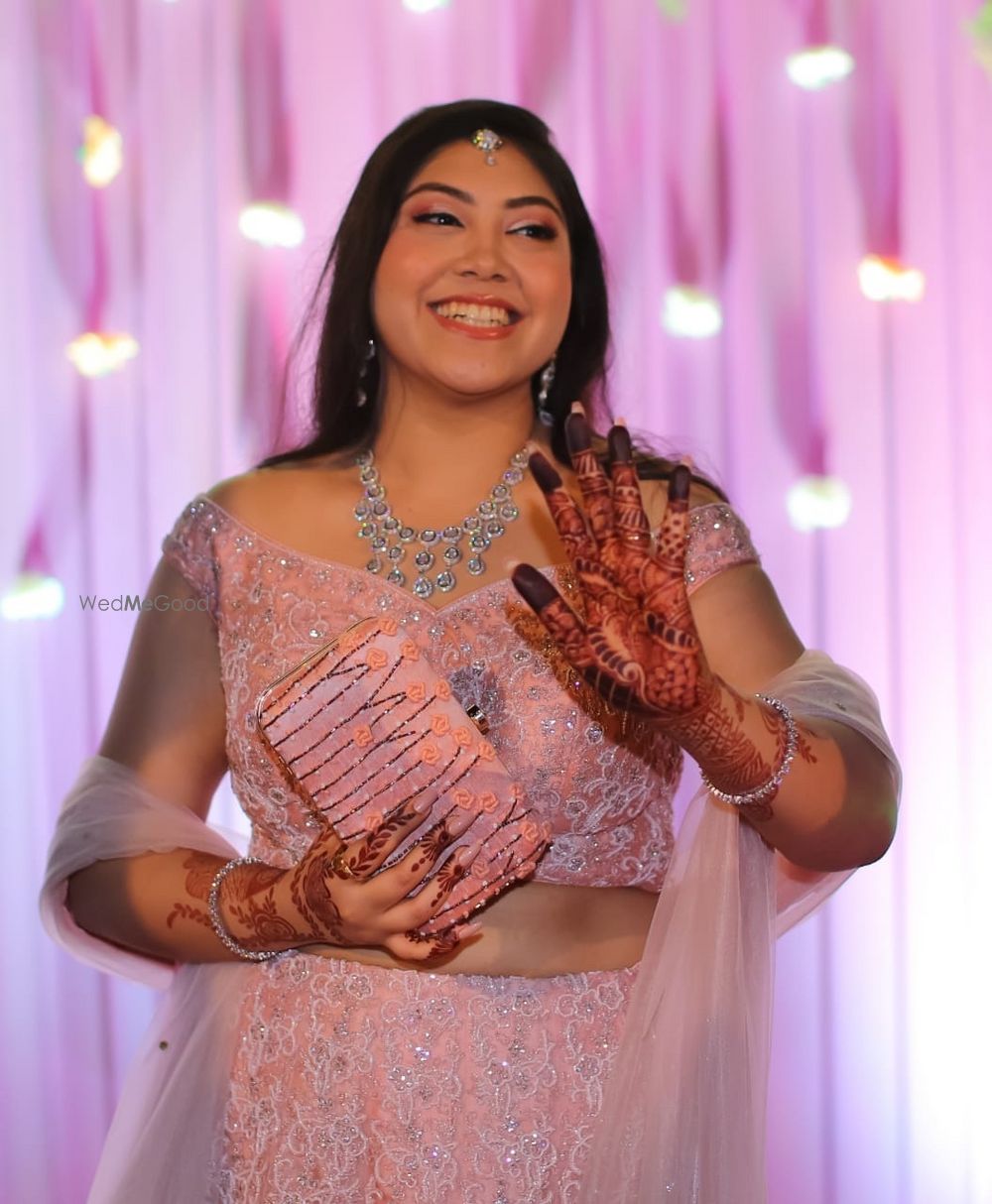 Photo From Engagement bride Shreyasi - By Shiwangi Makeovers