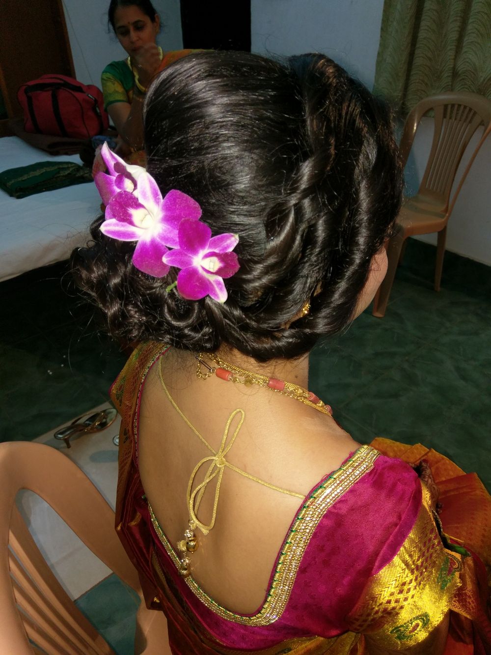 Photo From Floral bun Hairstyle - By Glitz by Vaibhavi