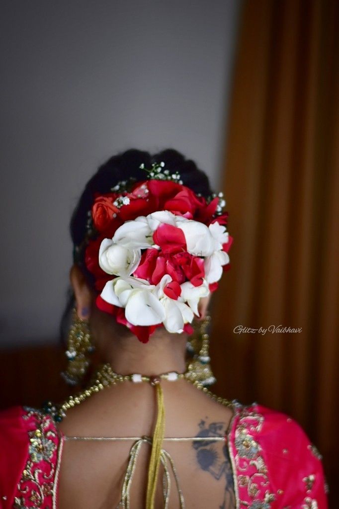 Photo From Floral bun Hairstyle - By Glitz by Vaibhavi