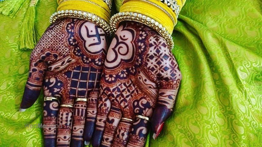 Vinayak Mehndi Art