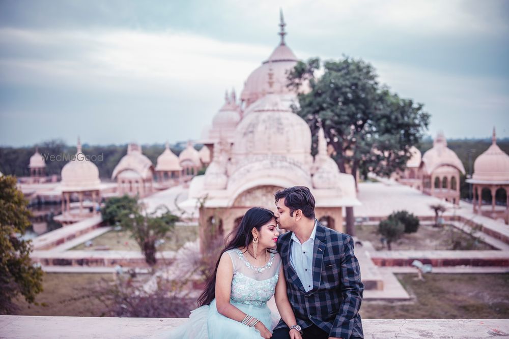 Photo From Pre Wedding Shoot - By Click Studio Photography & Films