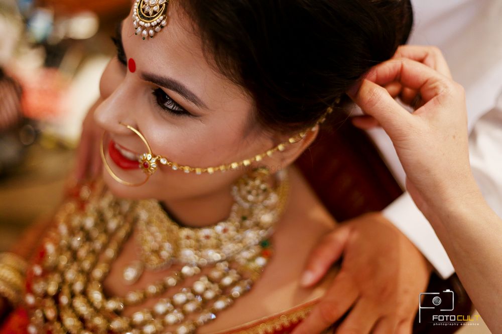 Photo of Bride Wearing Nath Shot