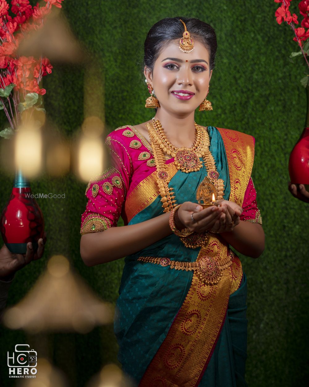 Photo From BRIDAL SAREE LOOK - By Hero Cinematic Studios