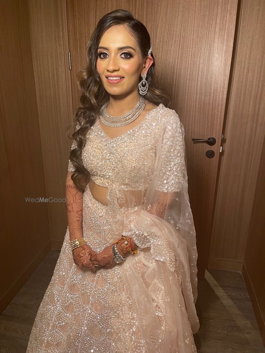 Photo From Anushka Patni's Destination Wedding Events - By Make up by Shriya Pardal