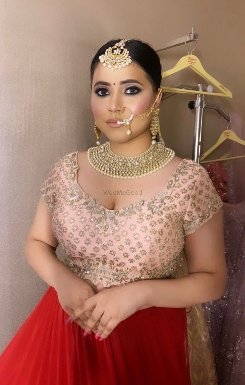 Photo From Soft Natural Bride - By Makeup By Kanika Chib