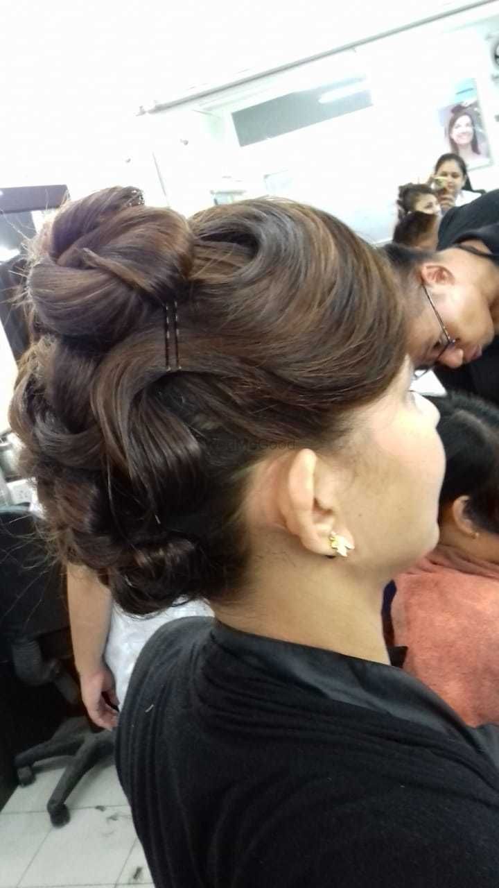 Photo From Hair styles - By Makeup Artist Tanishka