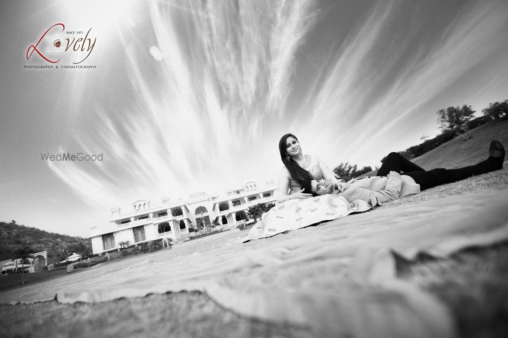 Photo From Pre-Wedding - By Lovely Photography 