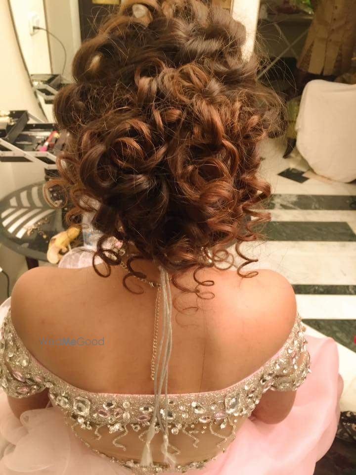 Photo From Hairstyles - By Dharavi Makeovers