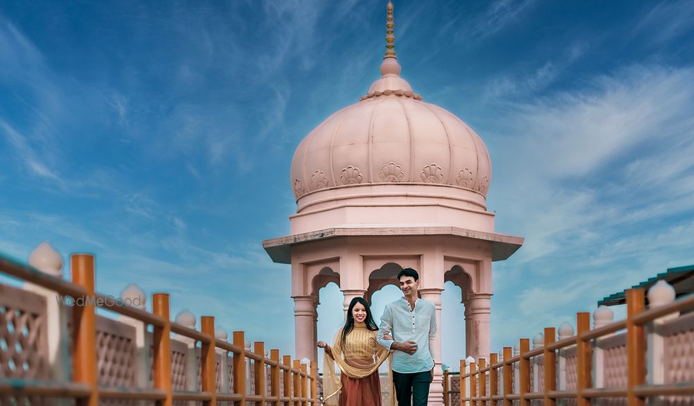 Photo From Puneet & Anika Pre Wedding - By Naveen Studio