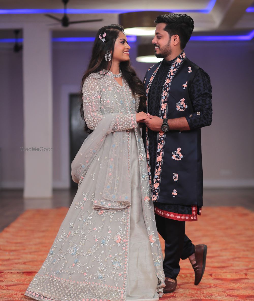 Photo From Pooja's Engagement & Wedding - By Twinkle Mota Makeup Artist