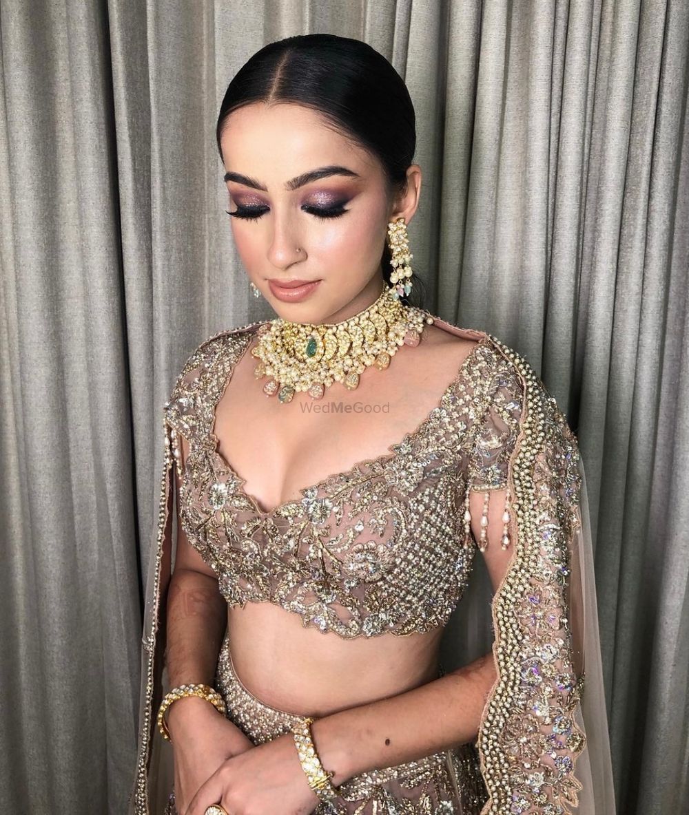 Photo From Engagement / Reception Bride - By Luxurious Makeups by Radhika Gupta