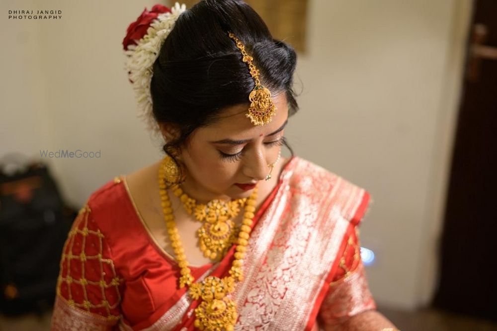 Photo From Mili Maharashtrian Bride - By Colours Makeup School 