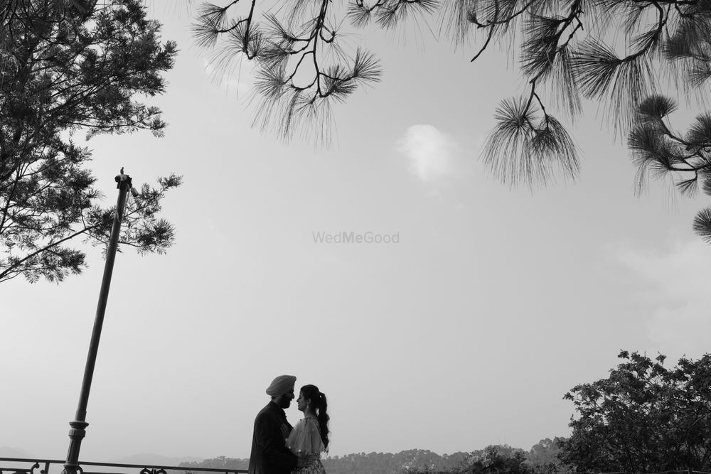 Photo From Beautiful Couple on Hills - By Shubh Vivaah