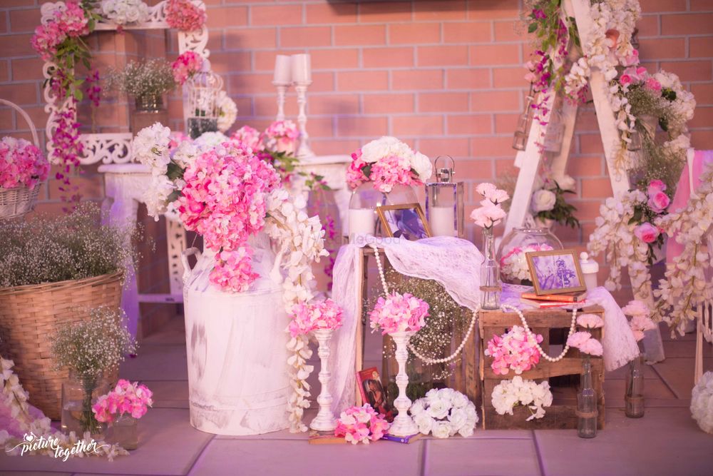 Photo of Pink and white floral decor