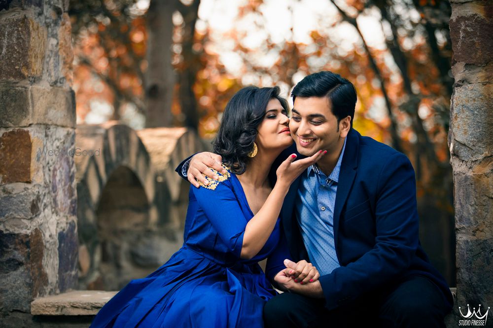 Photo From Priyanka + Pankit "Pre wedding session" - By Studio Finesse