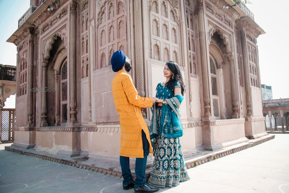 Photo From pre-wedding - By DJ Clicker Photography