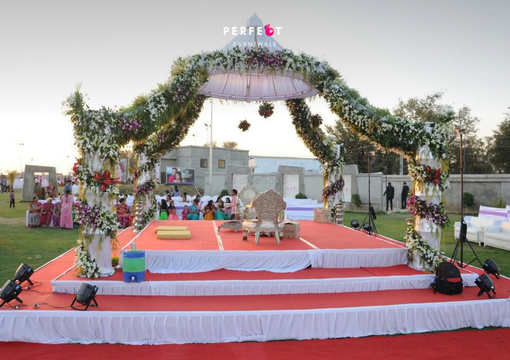 Photo From Wedding Vedi - By Perfect Event Wale