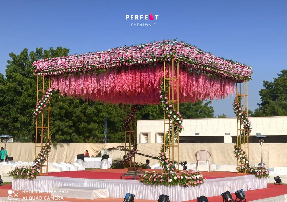 Photo From Wedding Vedi - By Perfect Event Wale