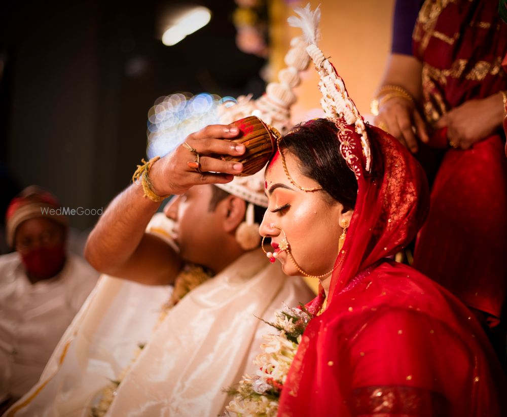 Photo From SAYANDEEP & SRIPARNA ~ WEDDING ALBUM - By The Wedding Kiss