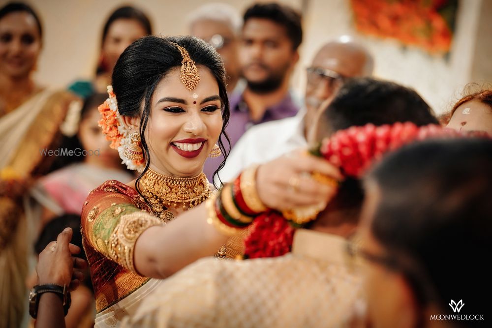 Photo From Vibrant wedding day of Abhirami & Sankar! - By MoonWedLock Wedding Company