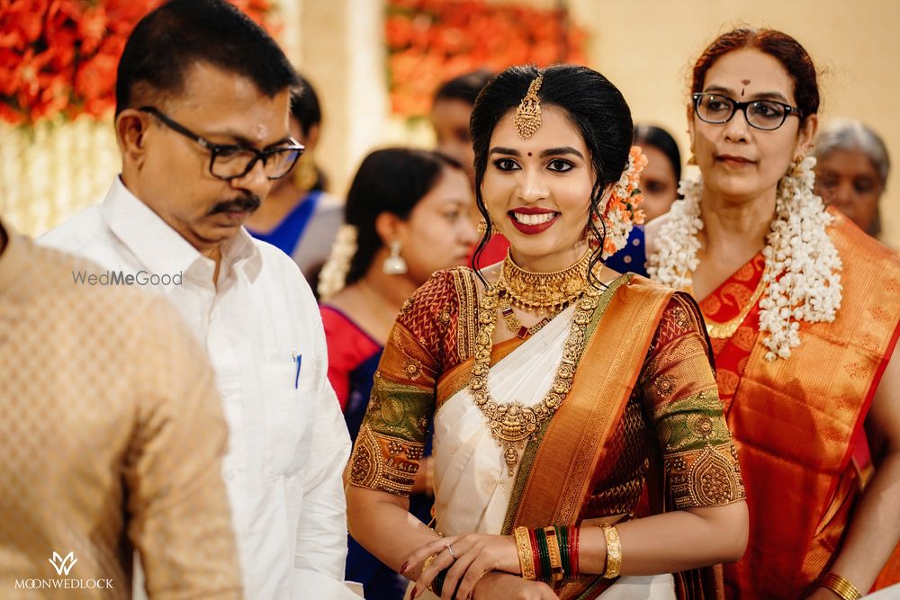 Photo From Vibrant wedding day of Abhirami & Sankar! - By MoonWedLock Wedding Company