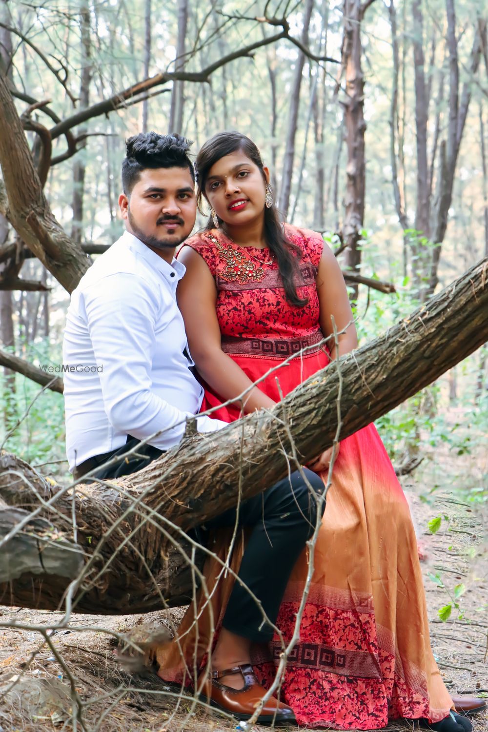 Photo From pre wedding - By Family Studio Photography