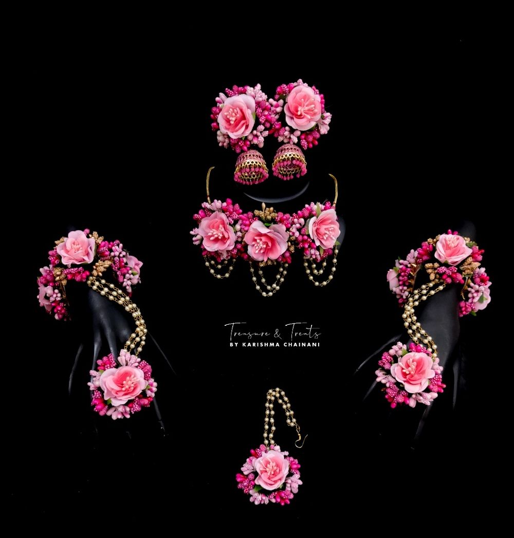 Photo From Floral jewellery - By Treasure & Treats by Karishma