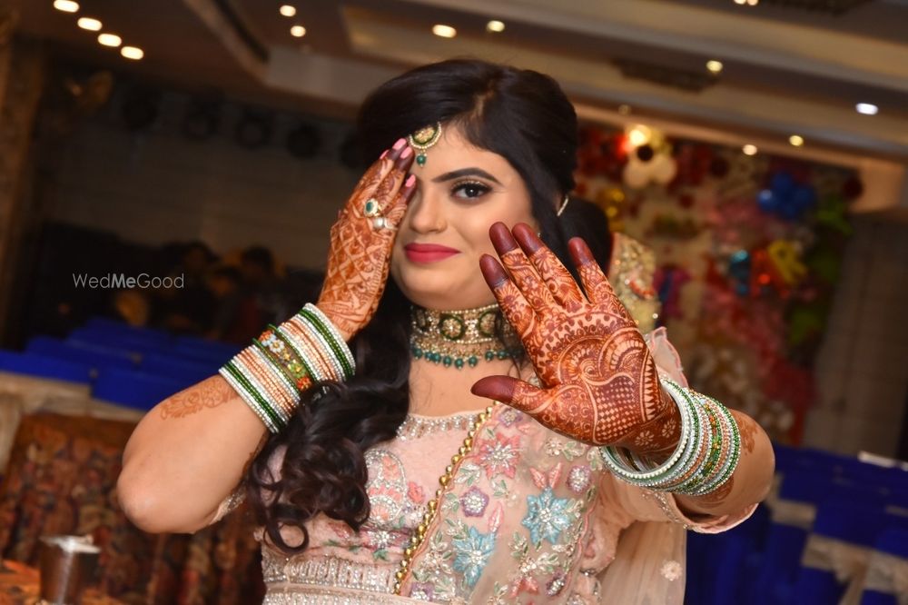 Photo From Engagement Brides - By Glam by Navpreet