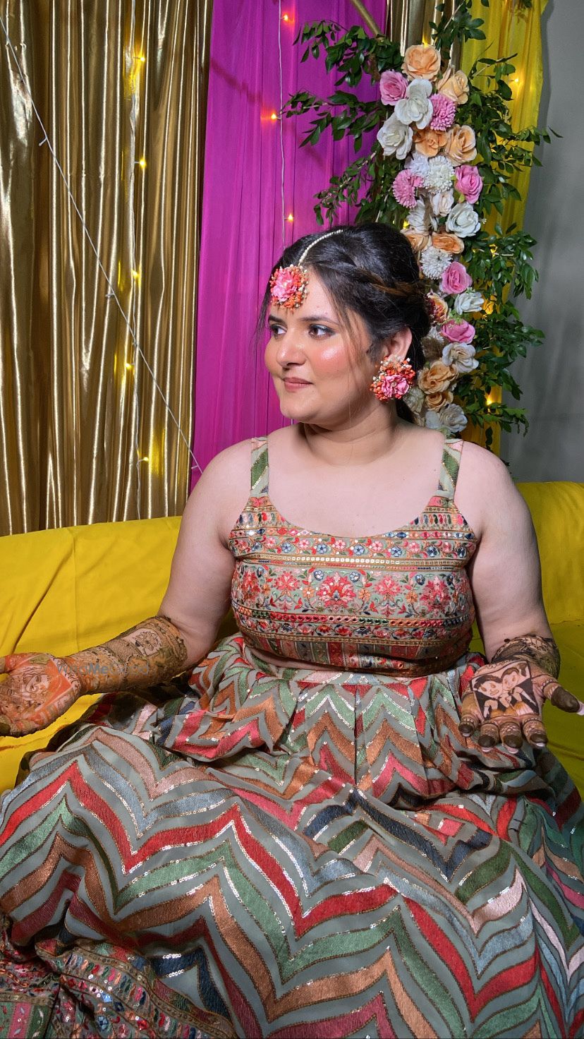 Photo From Madhvi’s Mehendi - By Komal Makhija Makeup Studio and Academy