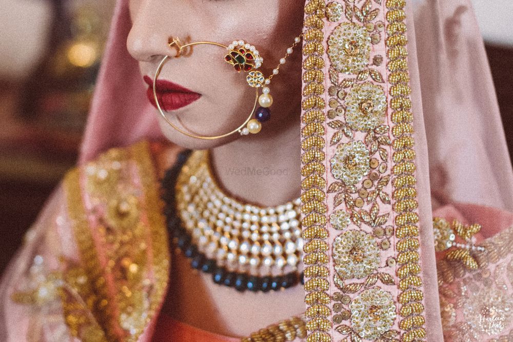 Photo of Bridal Nath with green stones and pearls