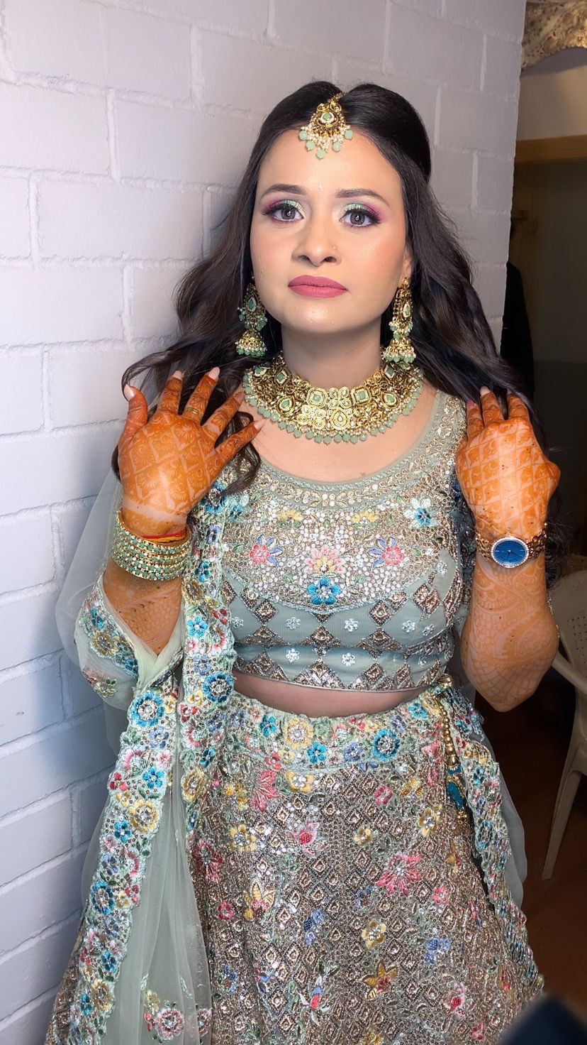 Photo From Gorgeous Engagement Bride Rajni - By DDG Makeovers