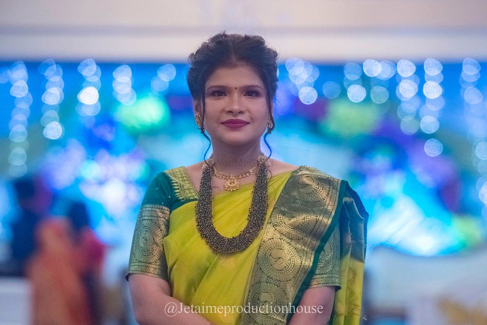 Photo From Shreya Chinmay engagement  - By Makeovers by Deepali Nawale