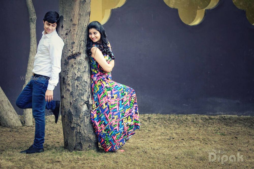 Photo From Elegant prewedding shoots collection - By Dipak Studios