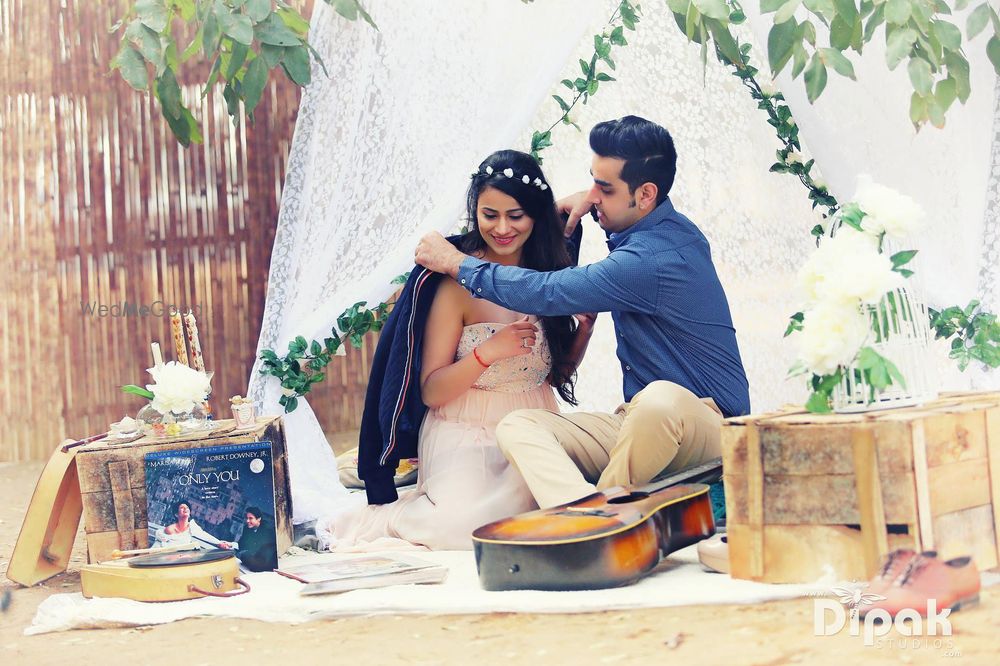 Photo From Elegant prewedding shoots collection - By Dipak Studios