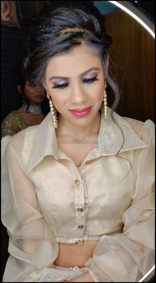 Photo From Party Makeup - By H2O Head 2 Toe Unisex Salon 