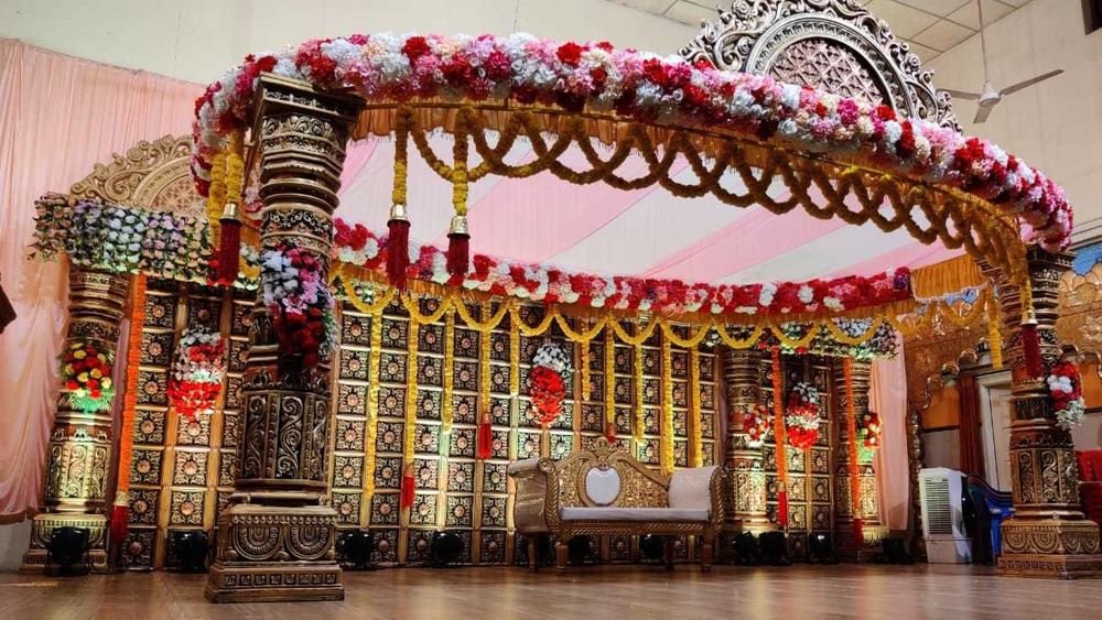 Shine Events - Wedding Stage Decorators