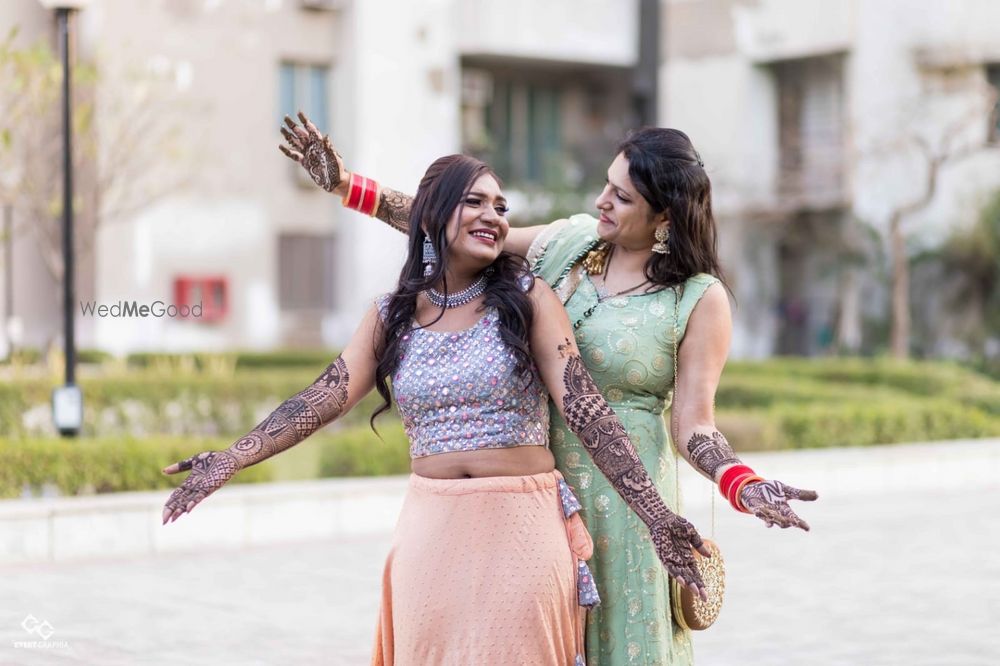 Photo From Khushboo my mehndi bride - By Bombshell 