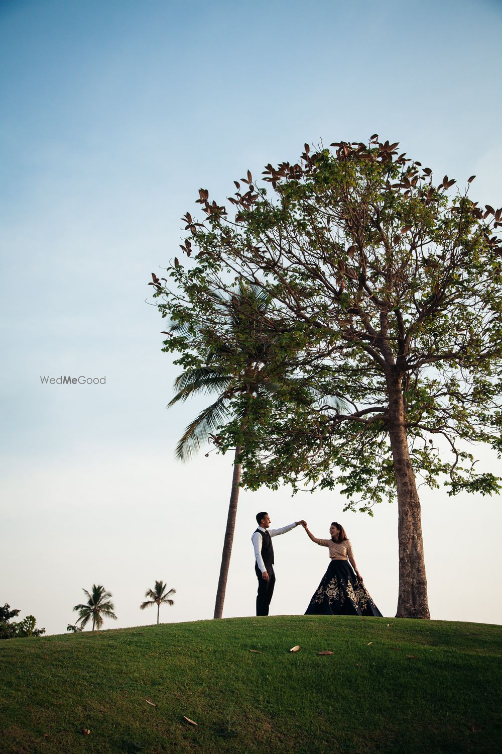 Photo From Couple Shoot - By The Ring Light