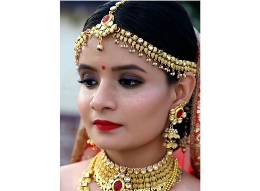 Photo From Red Lehnga bride Mahima - By Neha Karia Makeup Artist