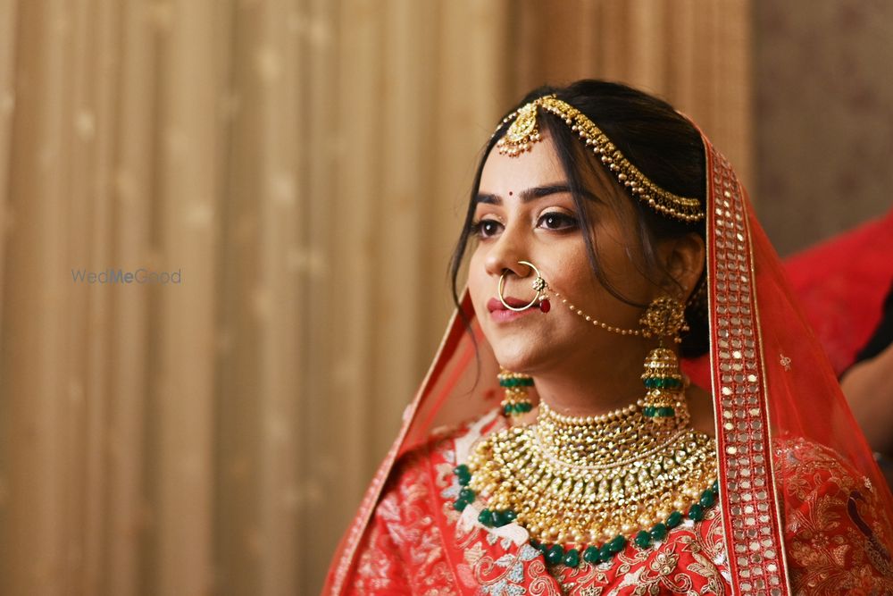 Photo From Bride Aayushi - By Make Me Up by Karishma