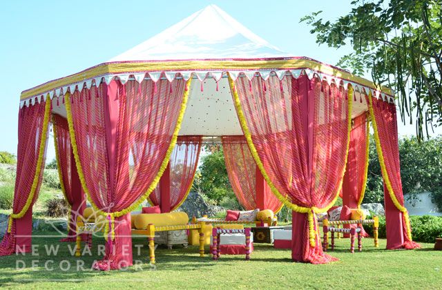 Photo of drapes and flowers