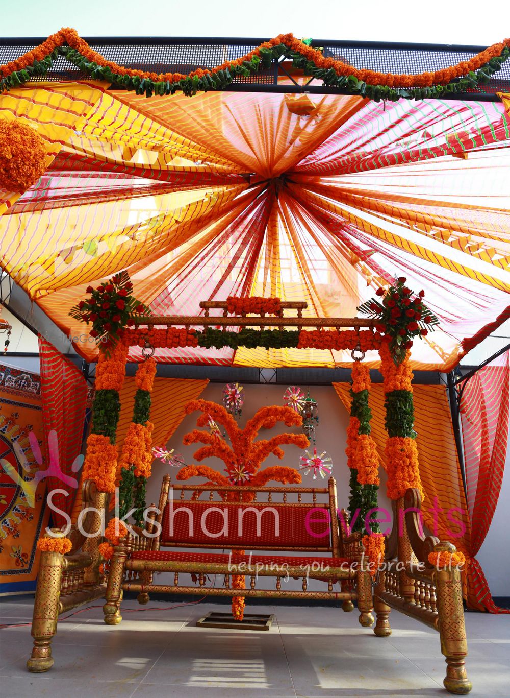 Photo of sitting for bride and groom